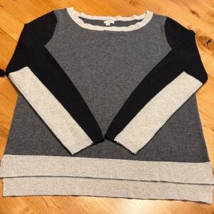 Cashmere Size Large Gray and Black Colorblock Sweater
